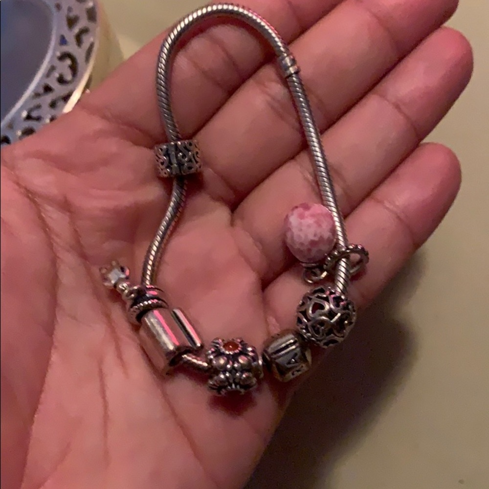 Pandora bracelet with 6 charms and custom box